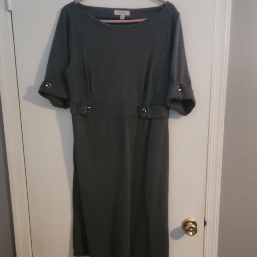 Merona Gray Sheath Dress Short Sleeve Crew Neck
